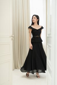 Claire Flare Skirt in Classic Black