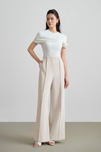 Cori Tailored Side Pleated Sleeves Top in Iconic White