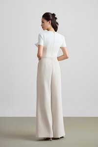 Cori Tailored Side Pleated Sleeves Top in Iconic White