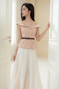 Delia Off Shoulder Tailored Top in Dusty Pink
