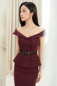 Delia Off Shoulder Tailored Top in Wine Red