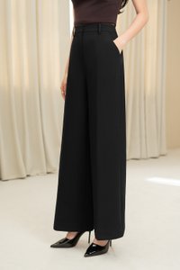 Lara Straight Tailored Pants in Classic Black