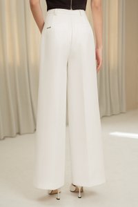Lara Straight Tailored Pants in Iconic White