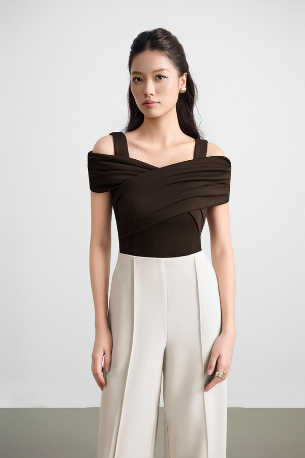 Julinne Padded Ruched Top in Espresso