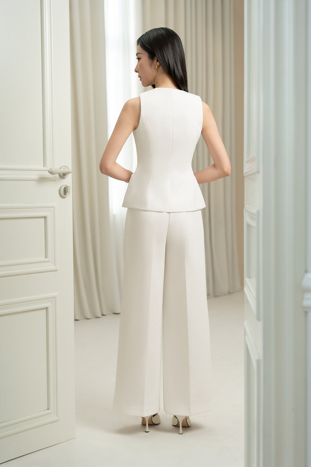 Cadena Tailored Peplum Top in Iconic White