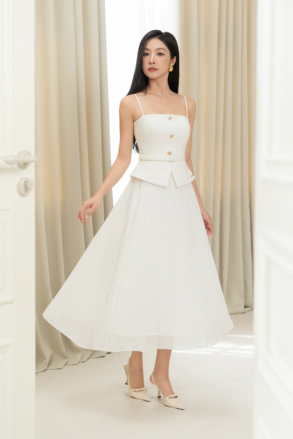 Cyrille Padded Peplum Pleated Dress in Iconic White