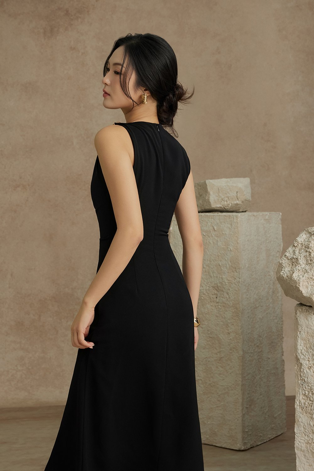 Iona Asymmetrical Shoulder Dress in Classic Black
