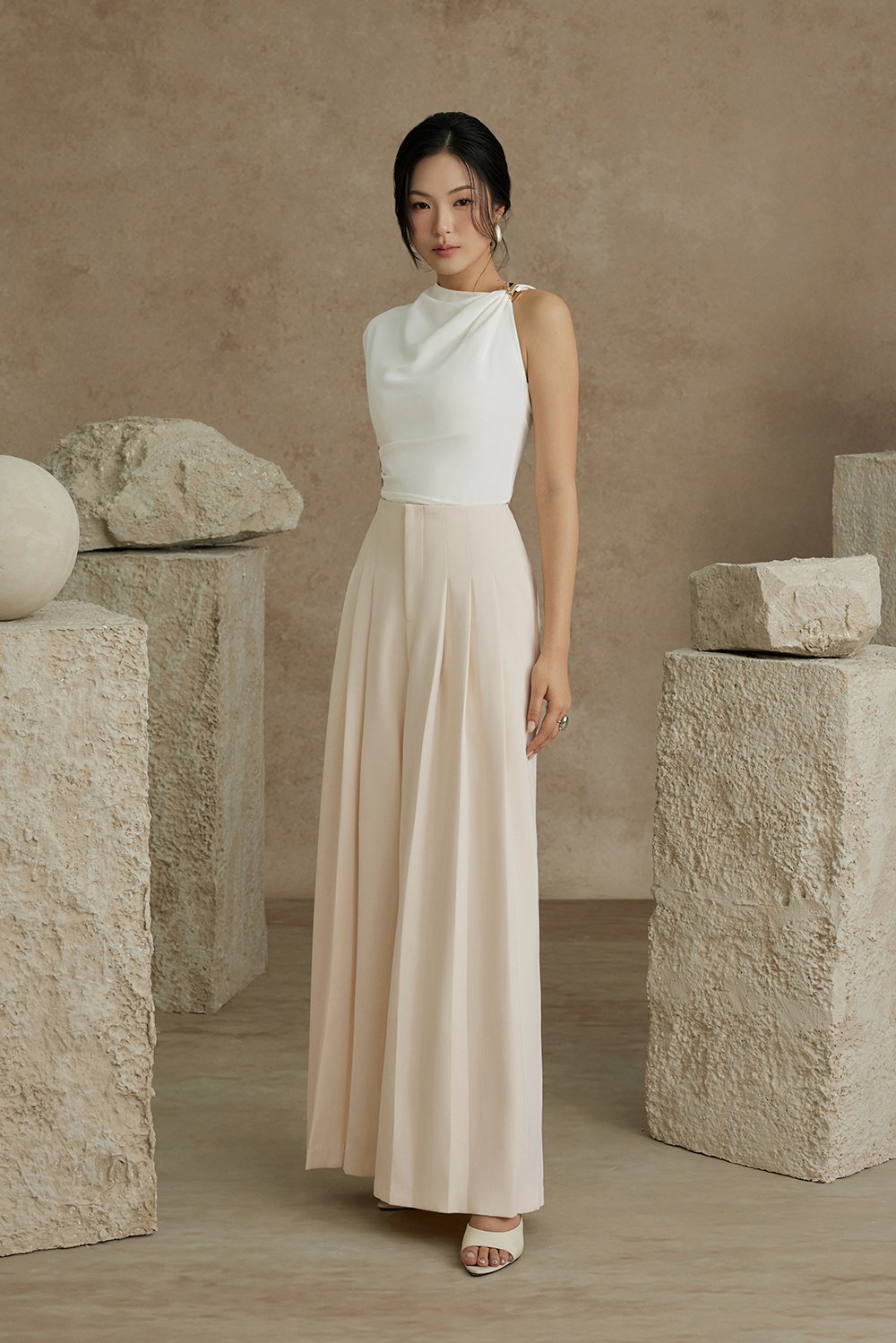 Isa Asymmetrical Shoulder Drape Top in Iconic White