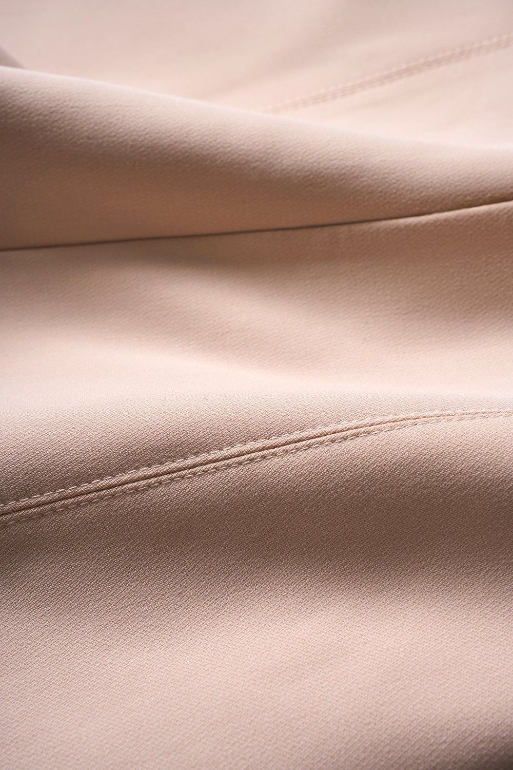 Sherlynne Padded Queen Anne Romper in Dusty Pink