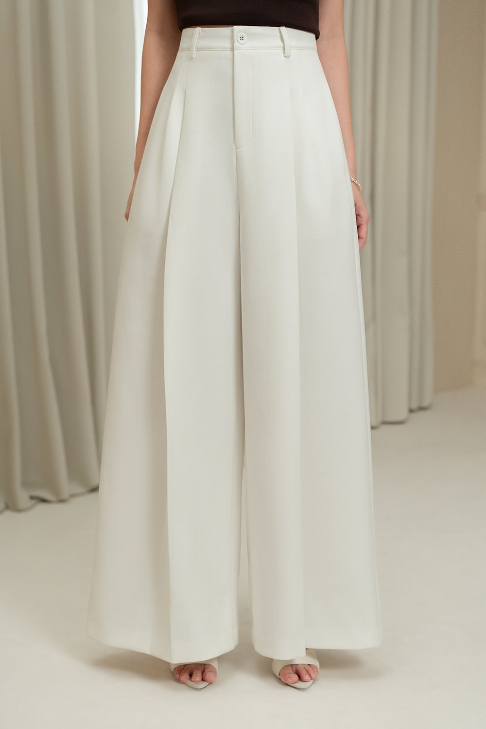 Winona Wide Leg Tailored Pants in Iconic White