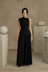 Deonna Wide Leg Pants With Pleats in Classic Black