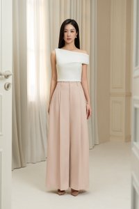 Eula Padded Asymmetrical Shoulder Crop Top in Iconic White