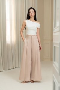 Eula Padded Asymmetrical Shoulder Crop Top in Iconic White