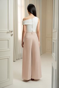 Eula Padded Asymmetrical Shoulder Crop Top in Iconic White