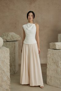 Isa Asymmetrical Shoulder Drape Top in Iconic White
