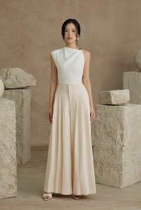 Isa Asymmetrical Shoulder Drape Top in Iconic White