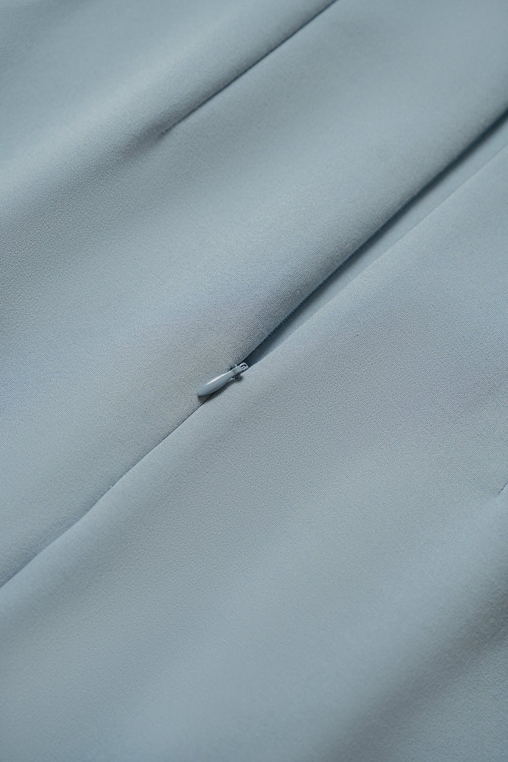 Aeagan Pearl Accented Twist Back Padded Midi Dress in Classic Black