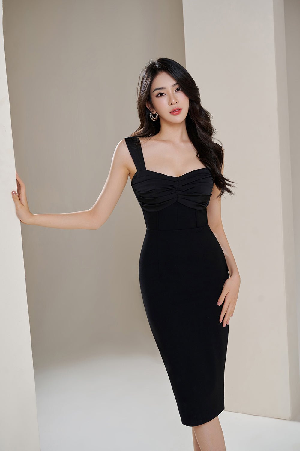 Brinkley Ruched Bust Corset Detail Pencil Dress in Classic Black