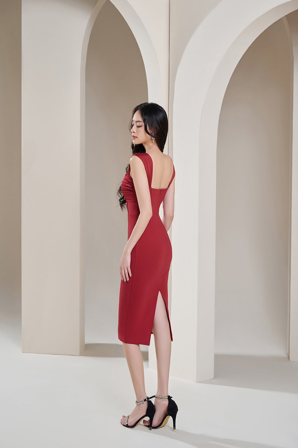 Brinkley Ruched Bust Corset Detail Pencil Dress in Maroon Red