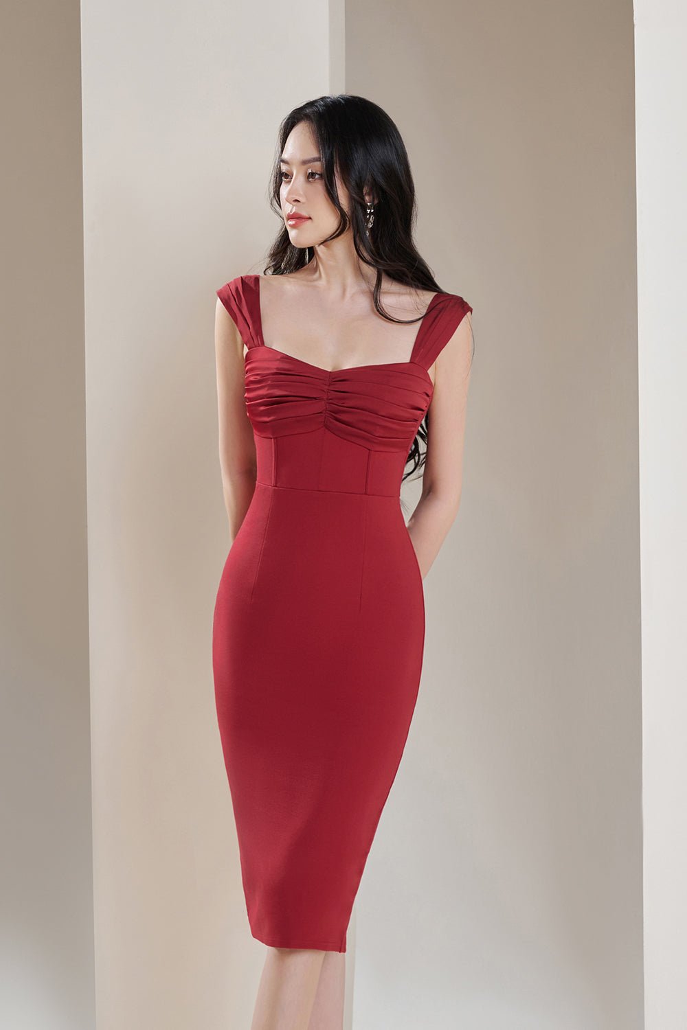 Brinkley Ruched Bust Corset Detail Pencil Dress in Maroon Red