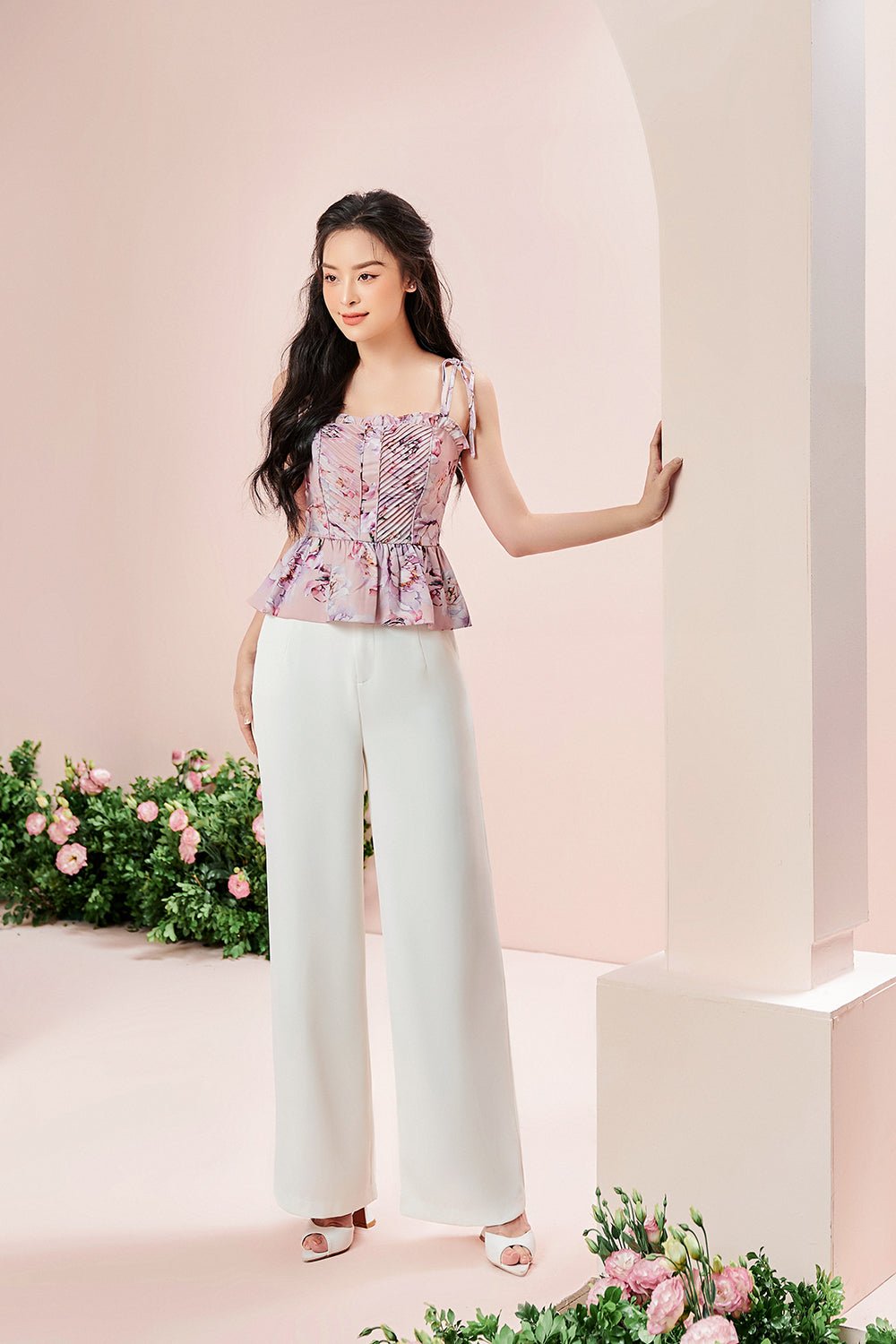 Halle Straight Leg Pants in Iconic White