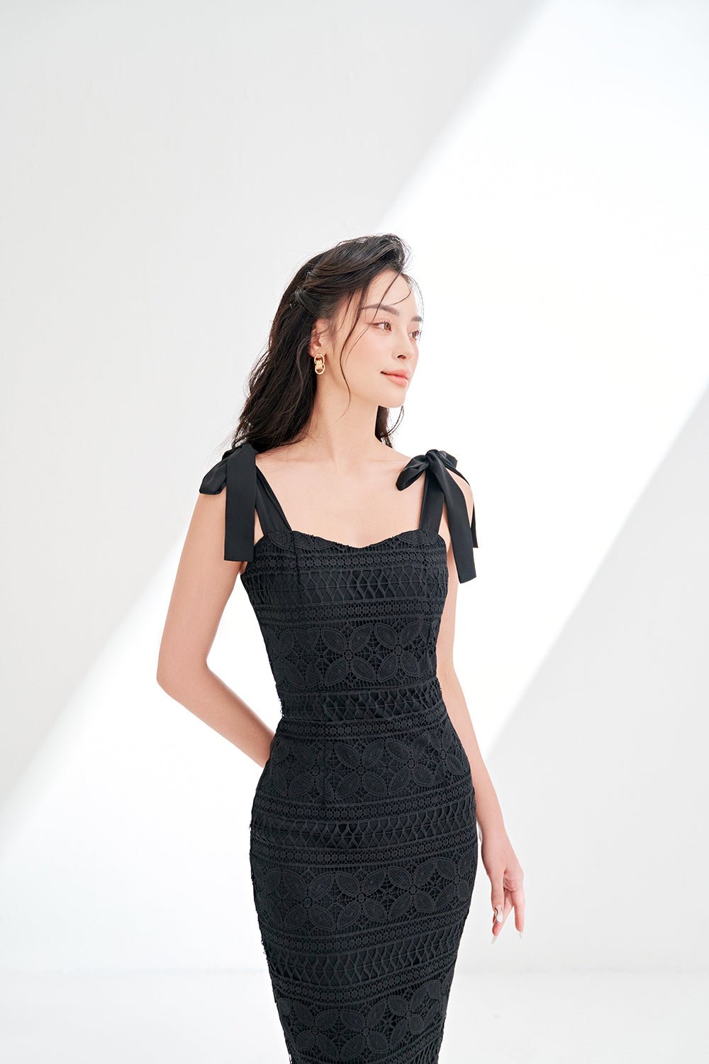 Catiana Ribbon Strap Fitted Lace Dress in Classic Black