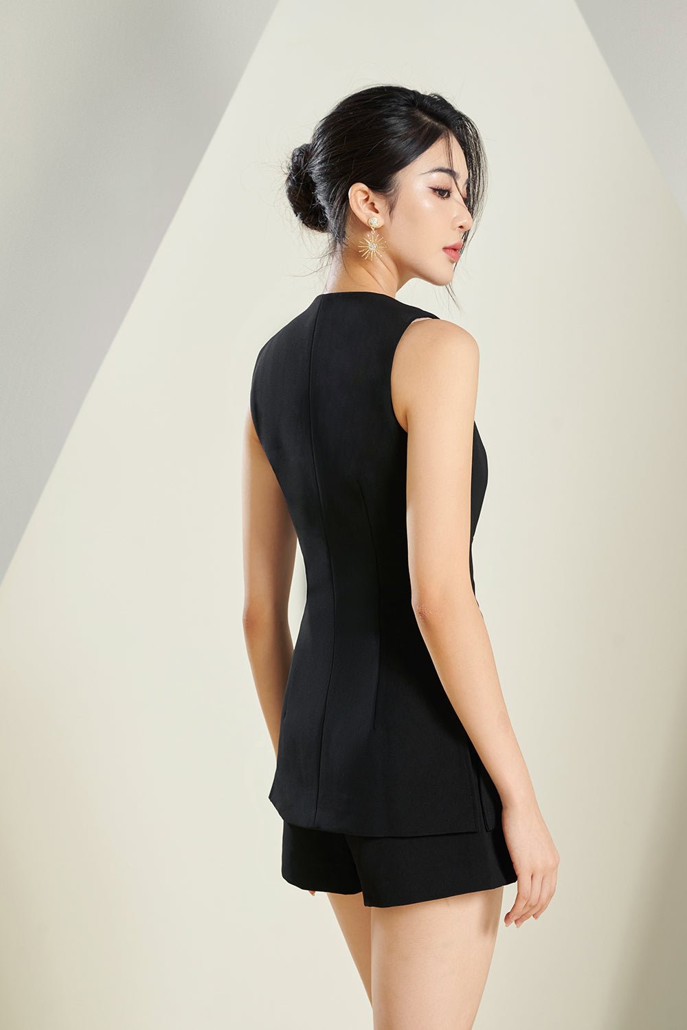 Cersei Buttoned Shorts in Classic Black