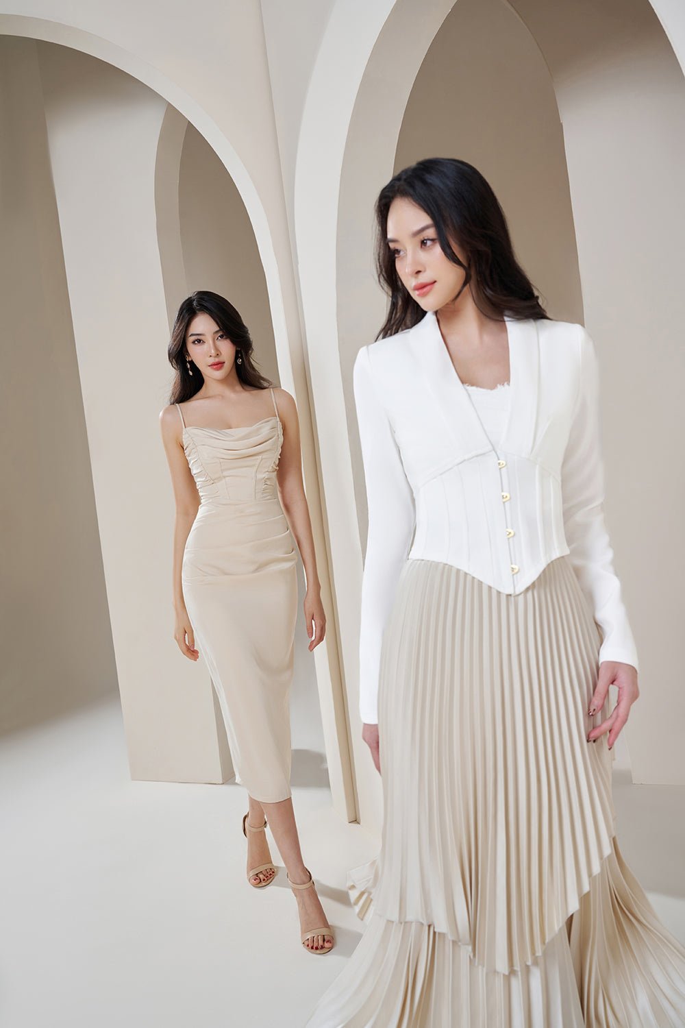 Elle Corset Crop Lapel Blazer in Iconic White