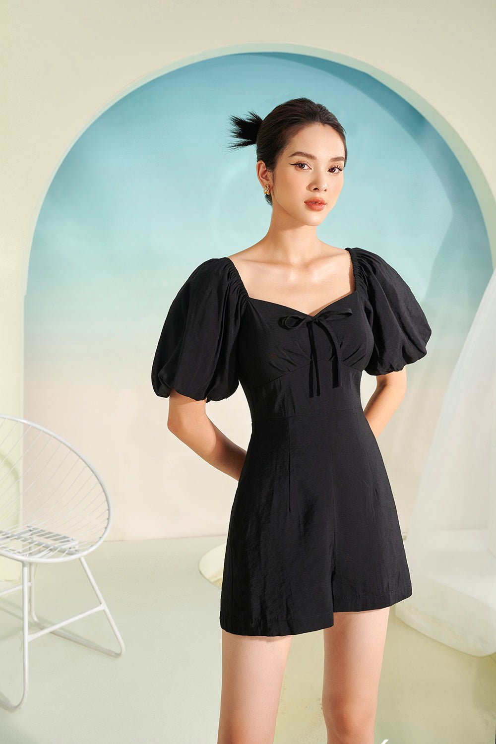 Gillian Billowy Sleeves Ribbon Playsuit in Classic Black