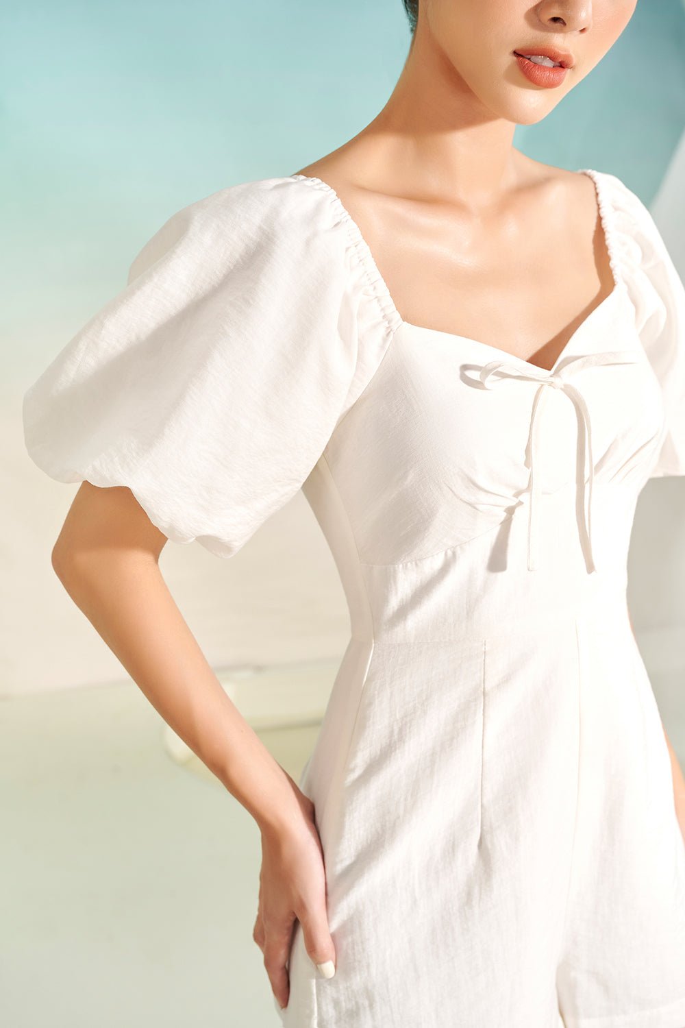 Gillian Billowy Sleeves Ribbon Playsuit in Iconic White