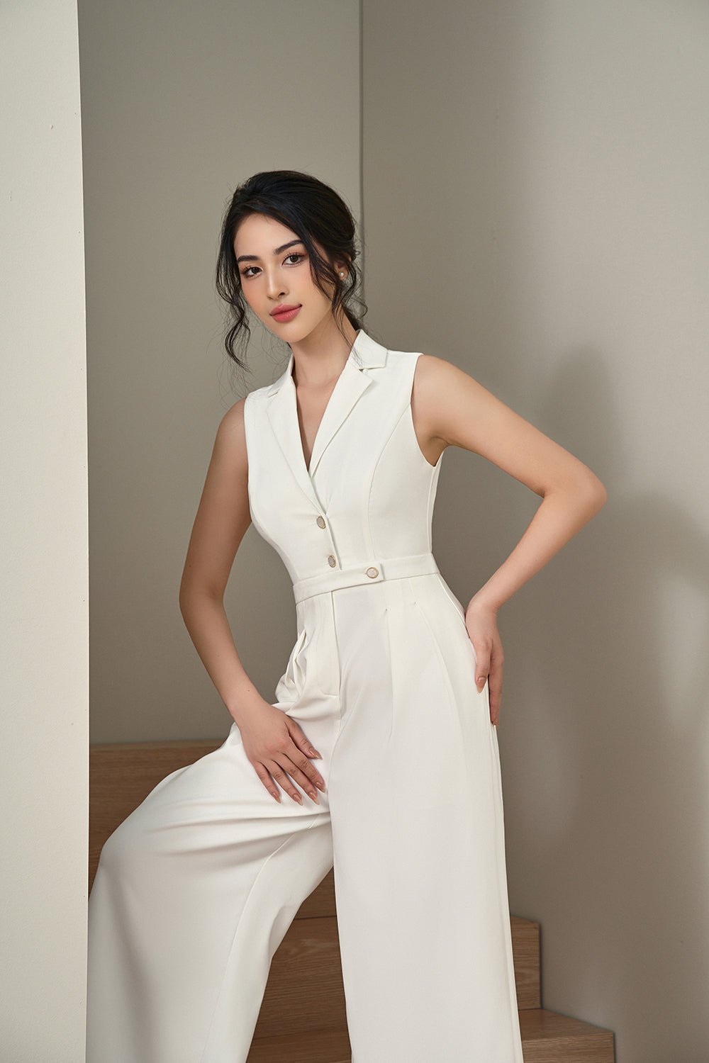 Kendra Vest Shell Buttoned Jumpsuit in Iconic White