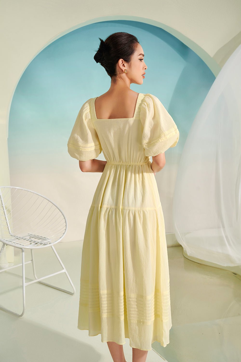 Lorelei Puffy Sleeves Pintuck Midi Dress in Butter Cream