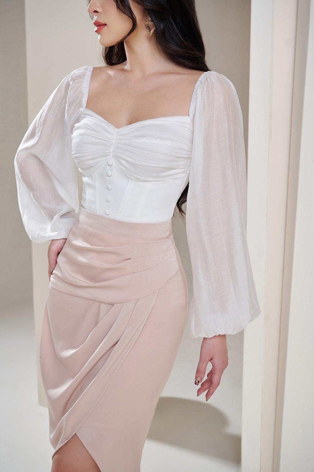 Nadja Corset Detail Sweetheart Blouson in Iconic White