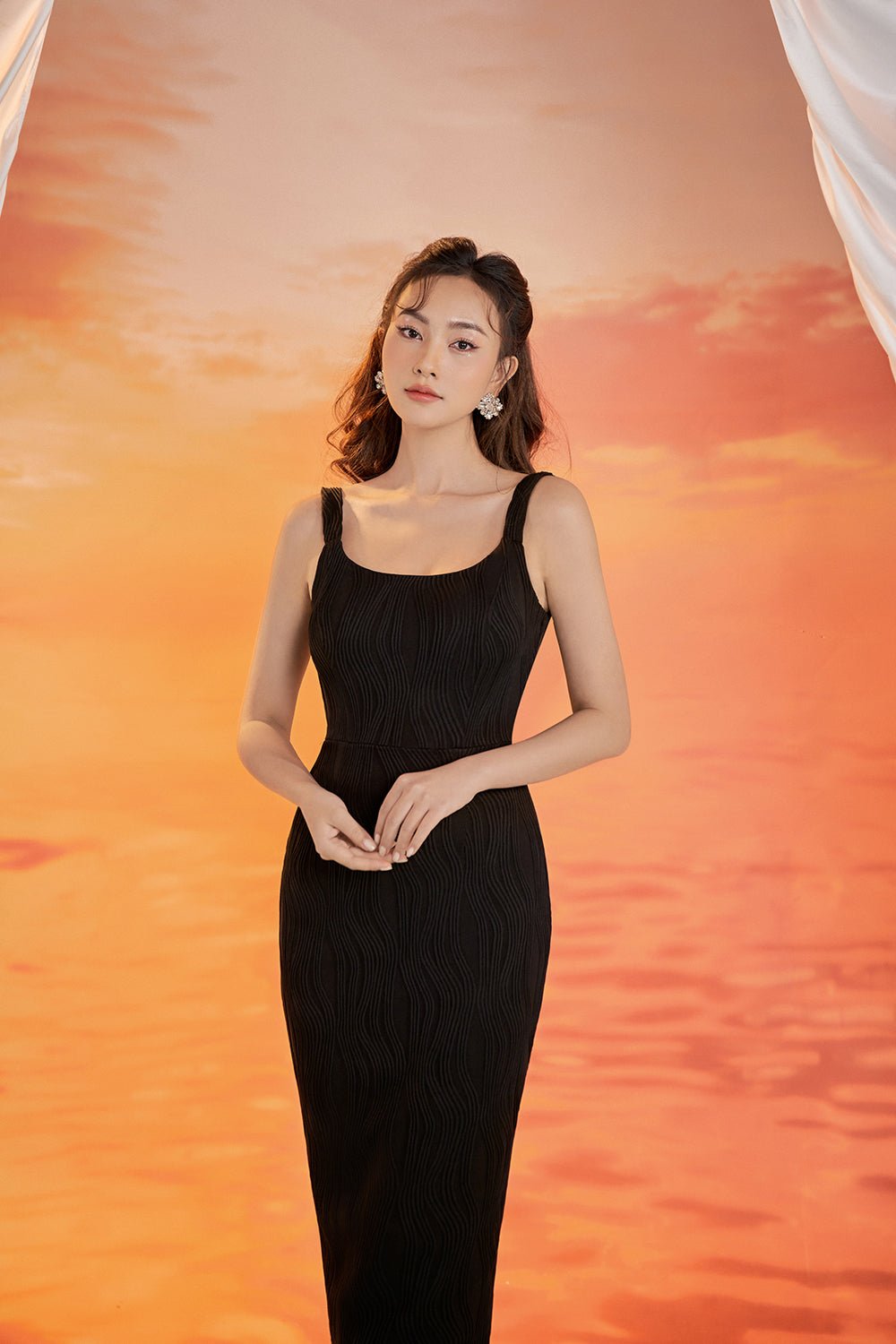 Nicole Fitted Textured Stretch Padded Midi Dress in Classic Black