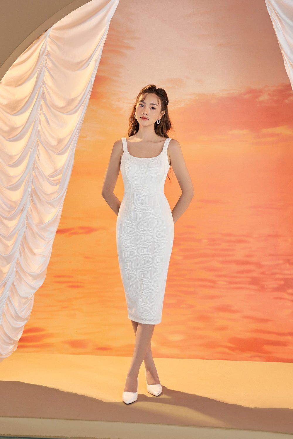 Nicole Fitted Textured Stretch Padded Midi Dress in Iconic White