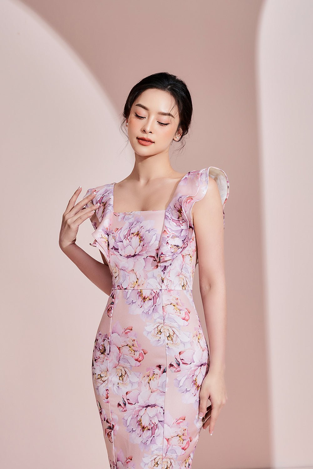 Odette Flutter Pencil Dress in Peony/Pink