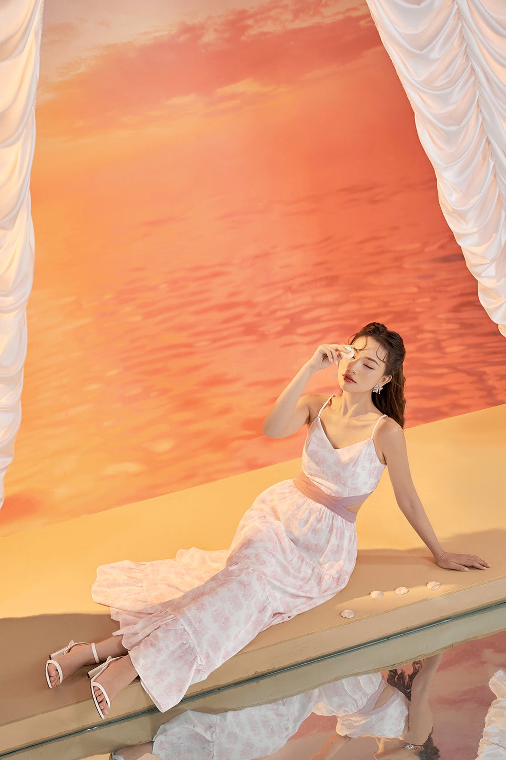 Scarlett Cut-Out Maxi Dress in Toile De Jouy Fabric - White/Dusty Rose