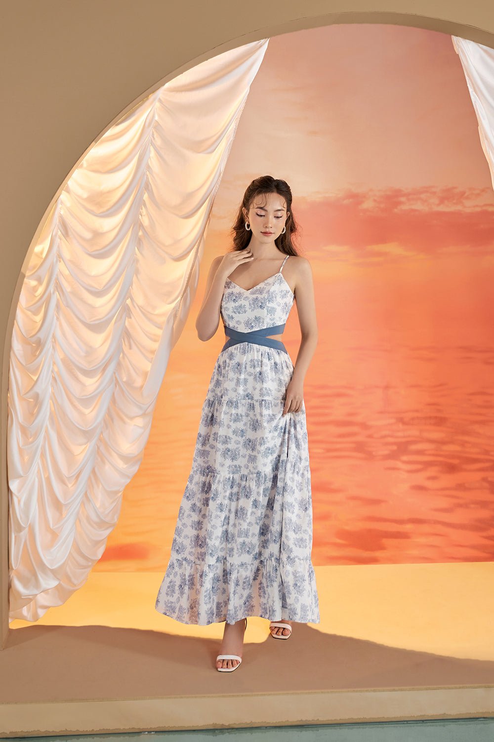 Scarlett Cut-Out Maxi Dress in Toile De Jouy - White/Vintage Blue