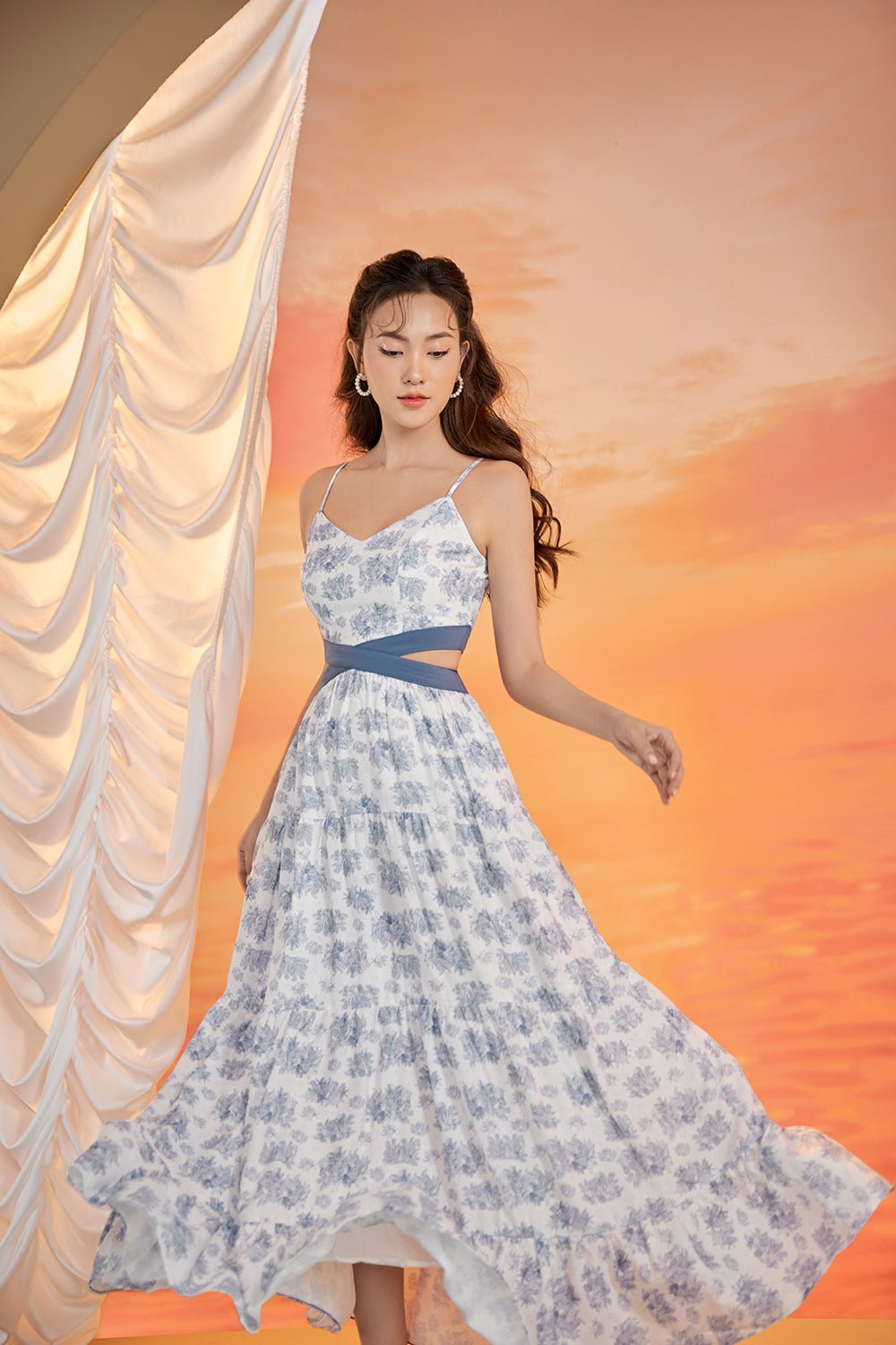 Scarlett Cut-Out Maxi Dress in Toile De Jouy - White/Vintage Blue