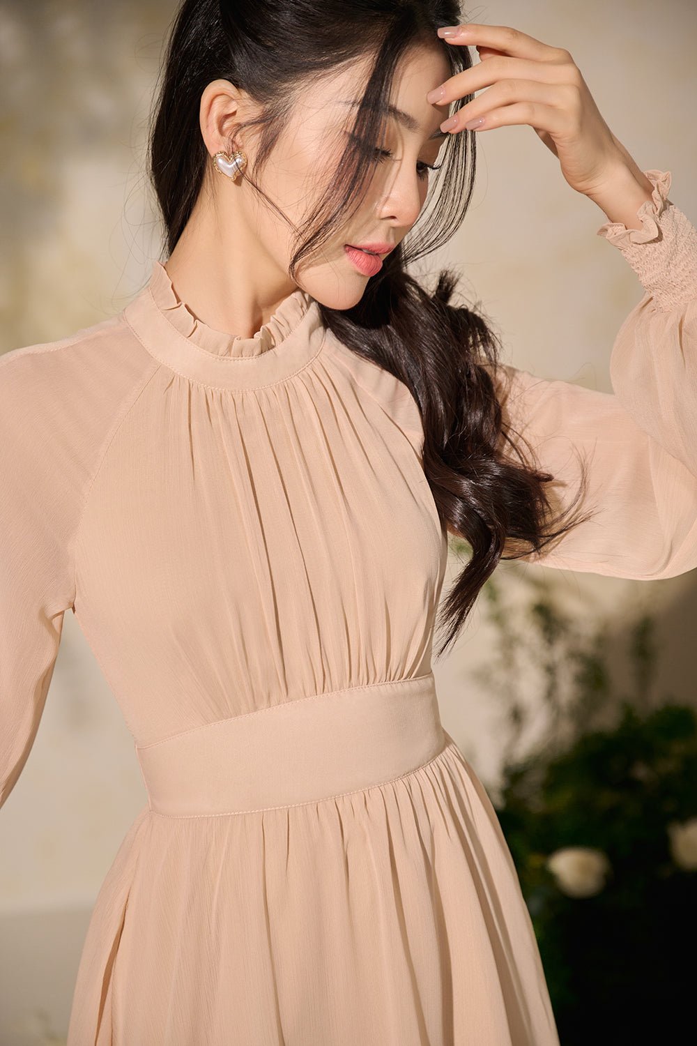 Gisele Billowy Sleeves Mini Dress in Nude Pink