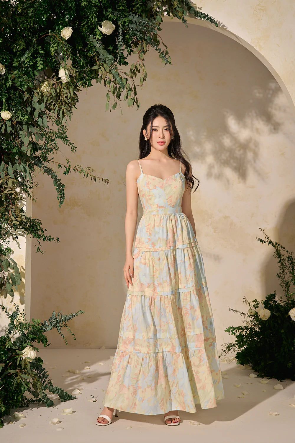 Lilou Sweetheart Neckline Tiered Maxi Dress in Violet/Yellow Abstract Floral