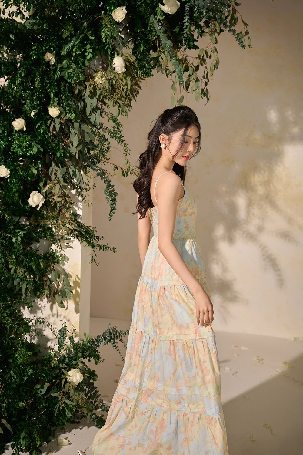 Lilou Sweetheart Neckline Tiered Maxi Dress in Orange/Yellow Abstract Floral