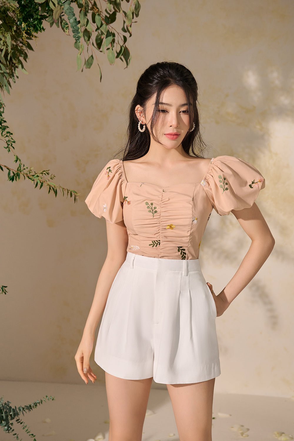 Renee Puffy Sleeved Embroidered Floral Top in Rouge