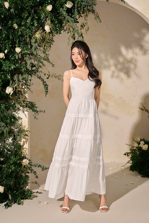 Lilou Sweetheart Neckline Tiered Maxi Dress in Iconic White